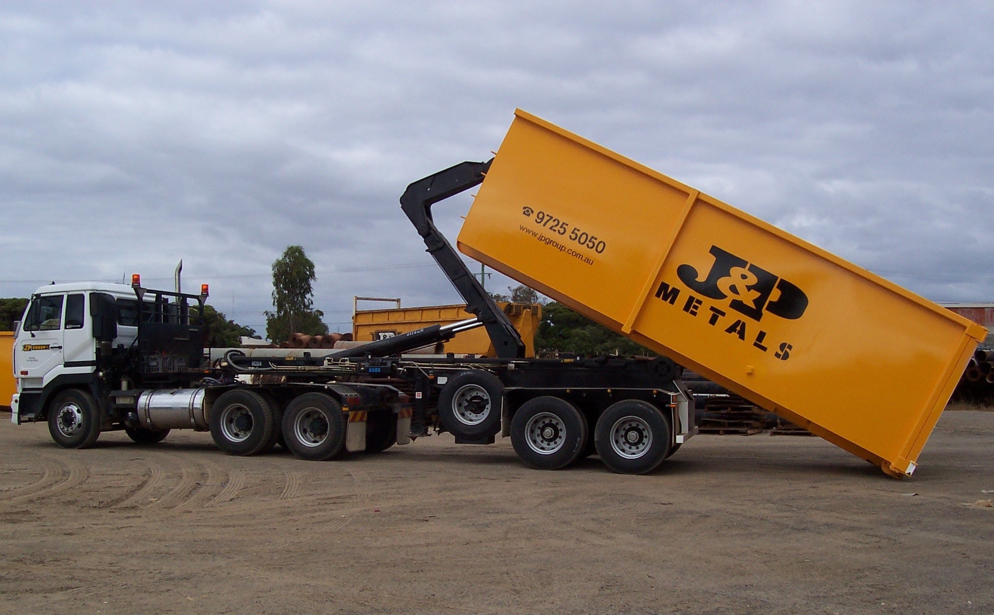 Hooklift Metal Bin J&P Group