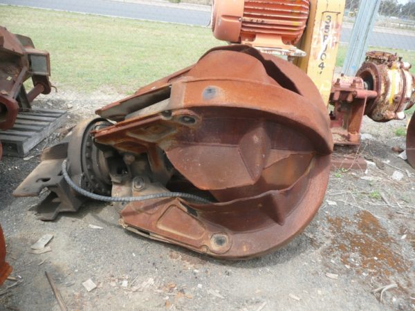 rotating excavator grapple